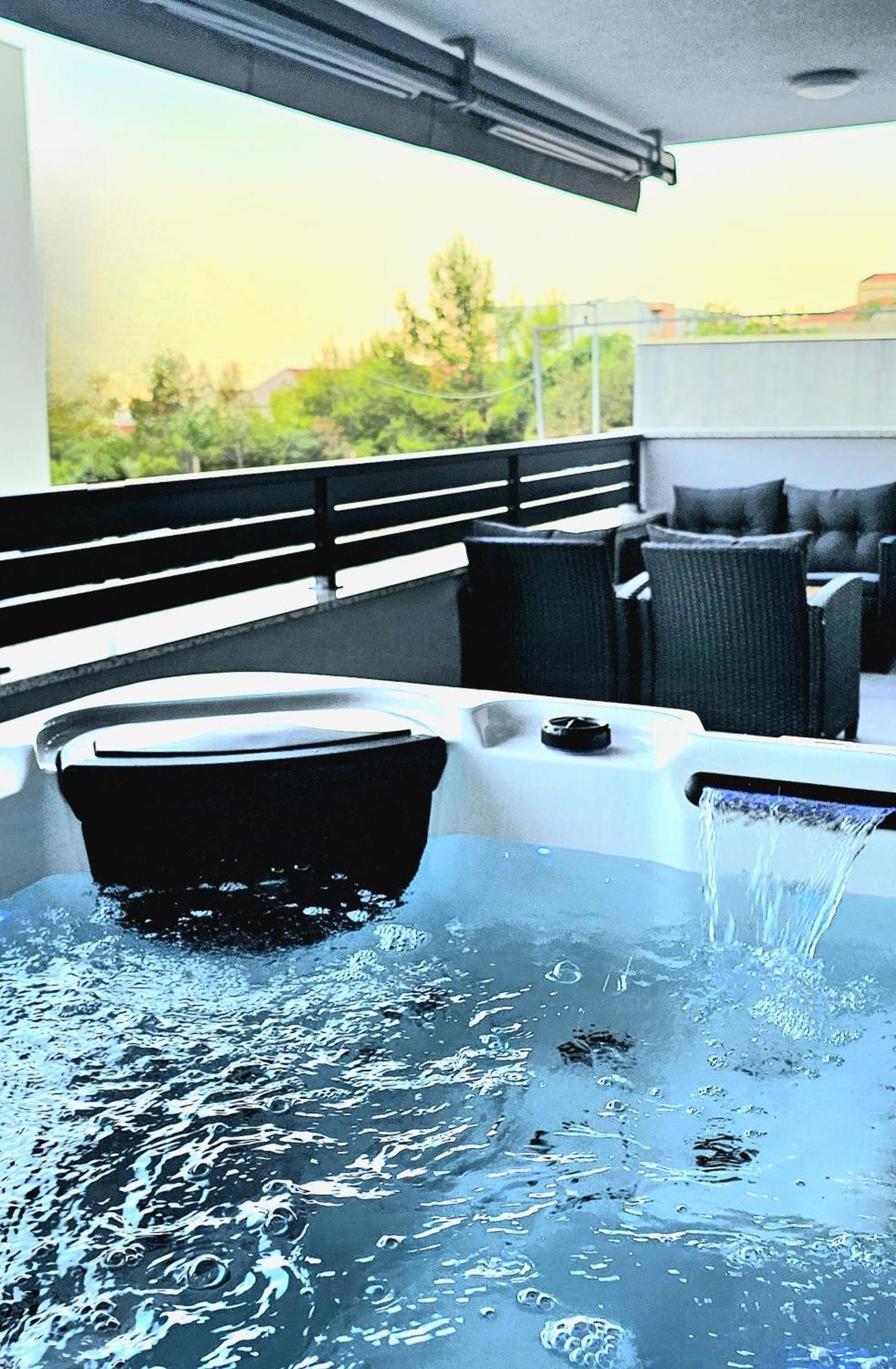 Ferienhaus Vucko With Jacuzzi Makarska