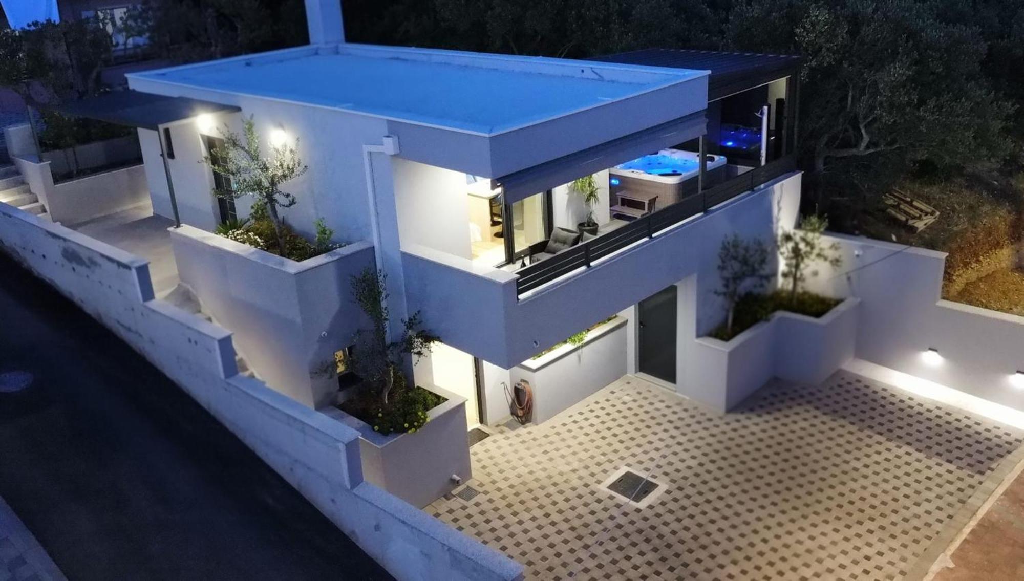 Vucko With Jacuzzi * Makarska